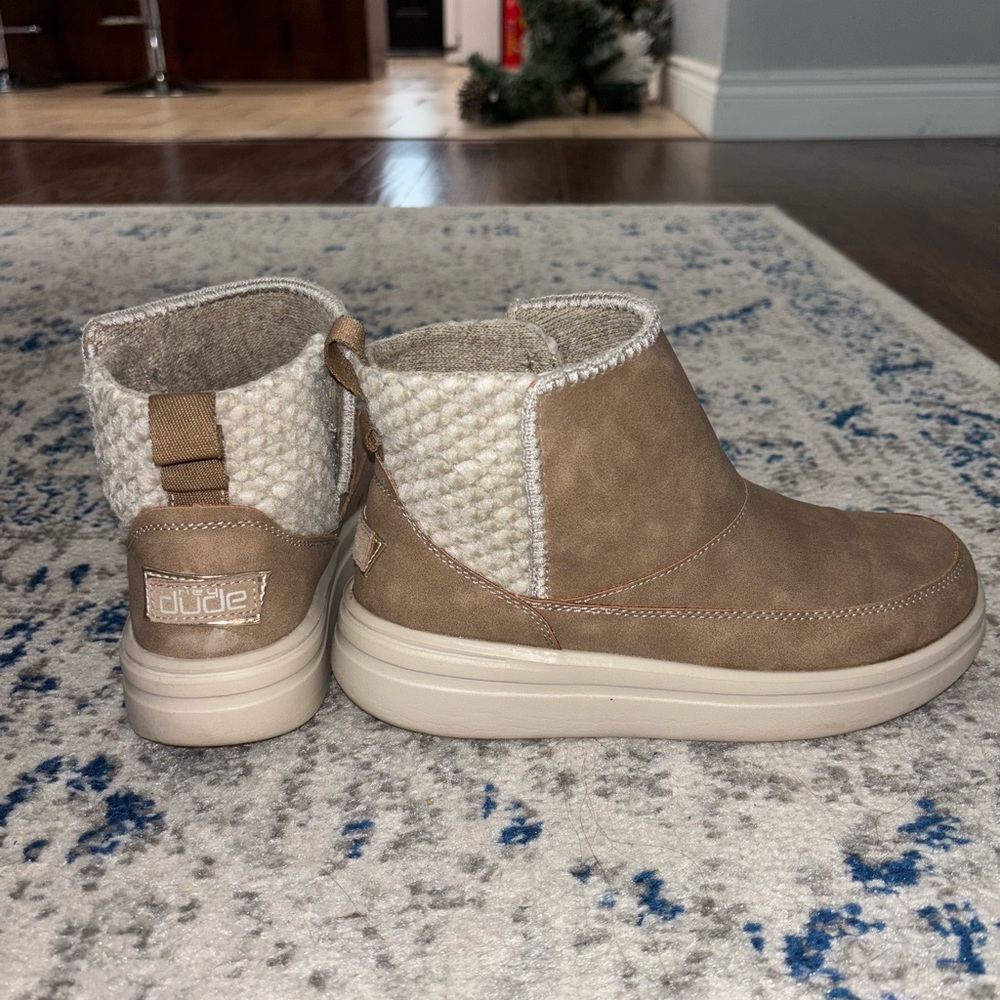 Hey Dude Light Brown Ankle Boots
